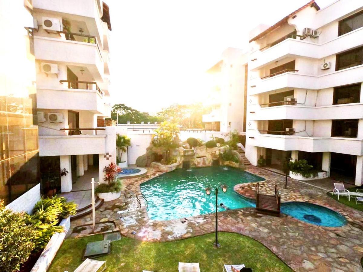 Suites Casa Blanca Santa Cruz de La Sierra Eksteriør billede